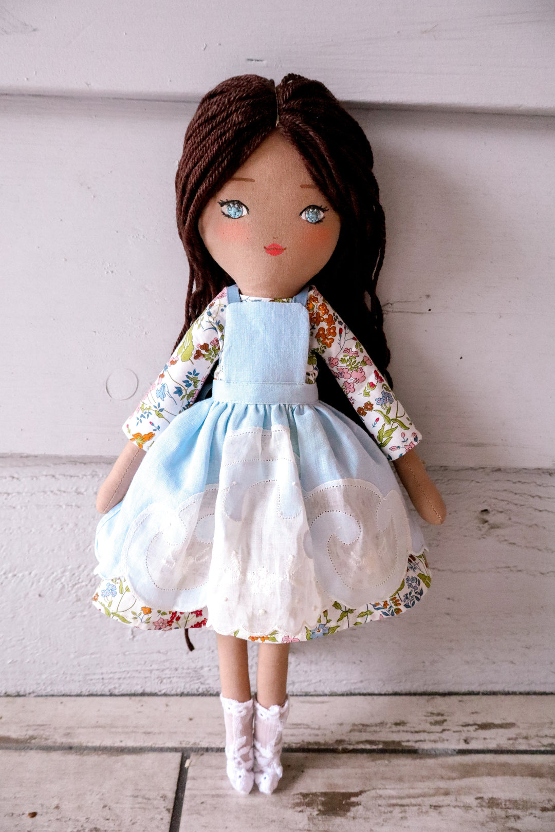 Free Doll Apron Tutorial and Pattern